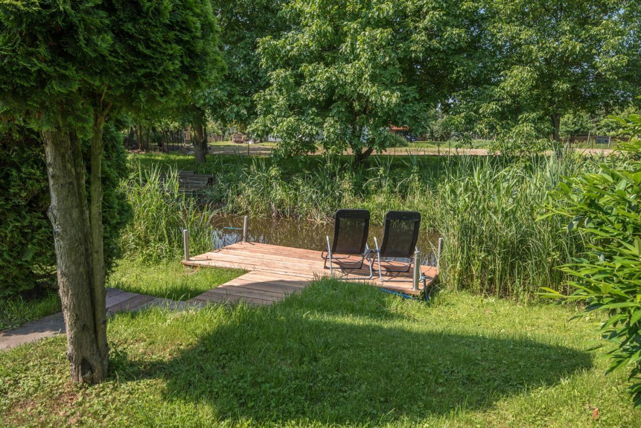 Posteleki Vendeghaz-Nyugalom Szigetei Villa Gyula Eksteriør billede